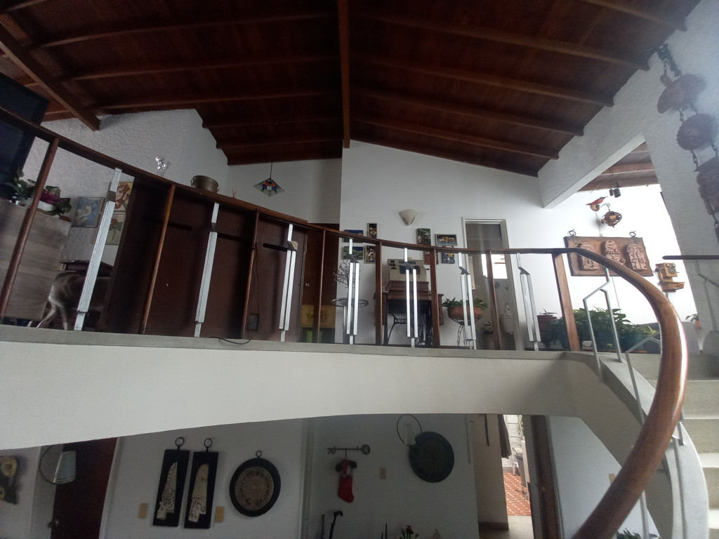 Casa en Venta en Los Colores, Medellín — foto 1