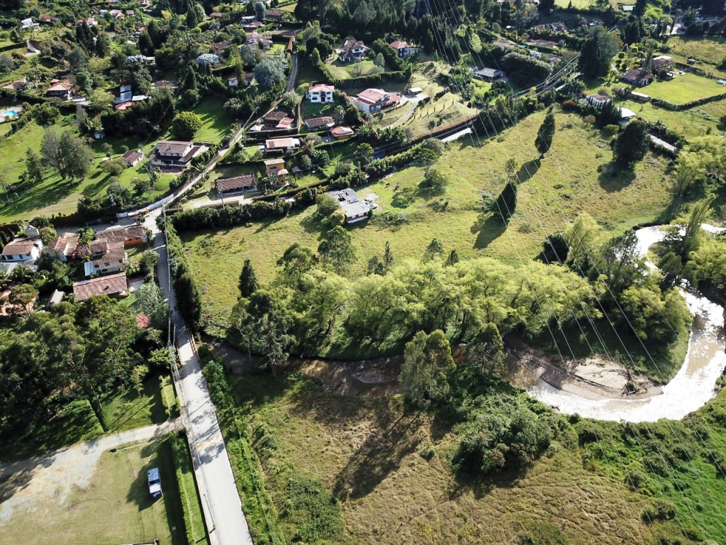 Lote en Venta en sector Hipodromo, Guarne — foto 1