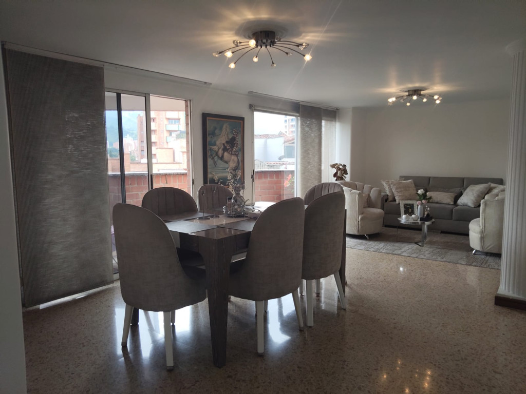Apartamento en Venta en Laureles, Medellín — foto 1