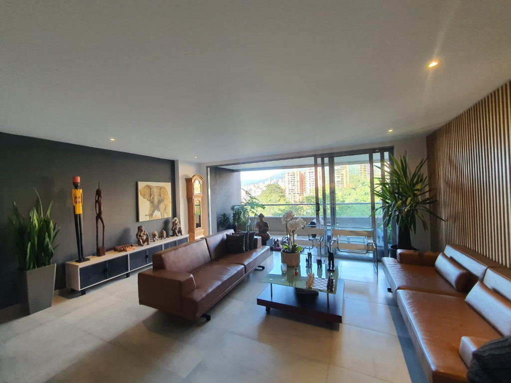Apartamento en Venta en Loma De Las Brujas, Envigado — foto 1