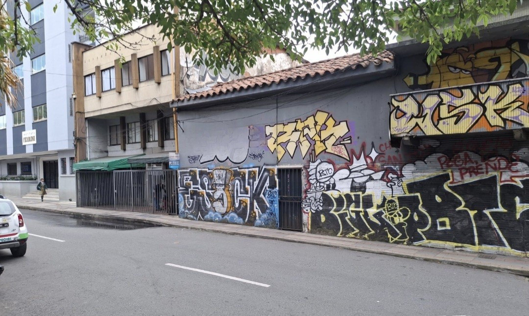 Casalote en Venta en La Candelaria, Medellín — foto 1