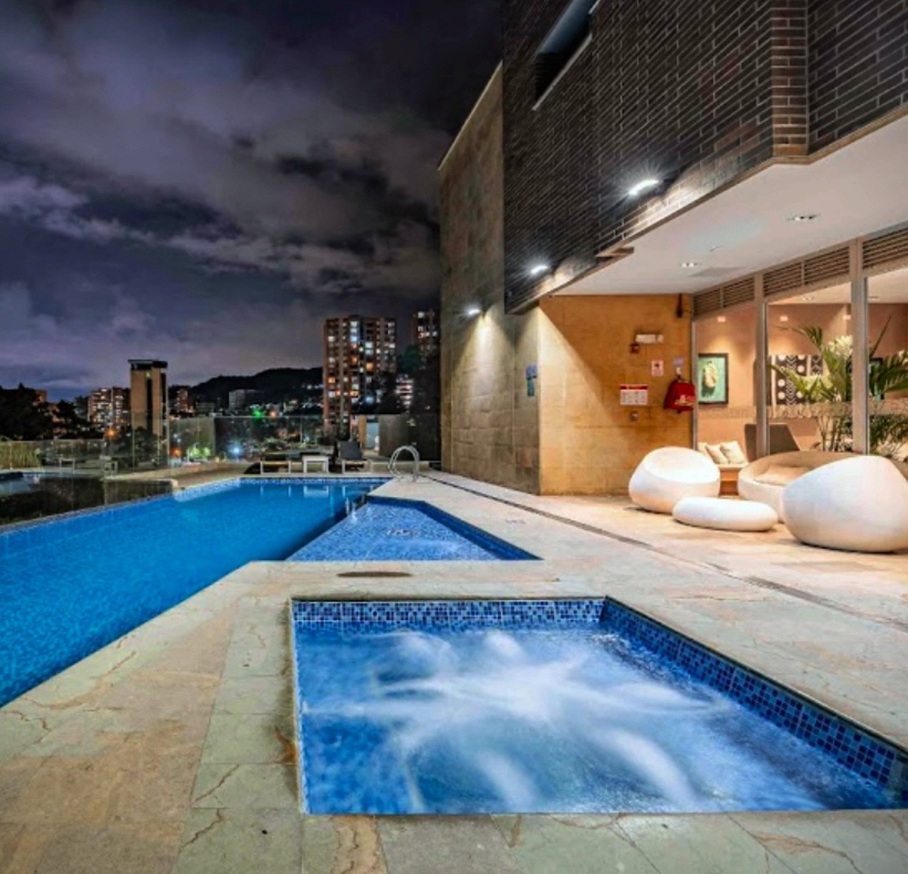 Apartamento en Venta en El Tesoro, Medellín — foto 1