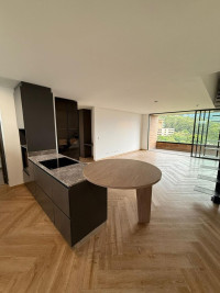 Apartamento en venta en El Poblado, Las Palmas, Medellín