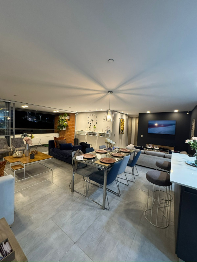 Apartamento en Venta en El Esmeraldal, Envigado — foto 1