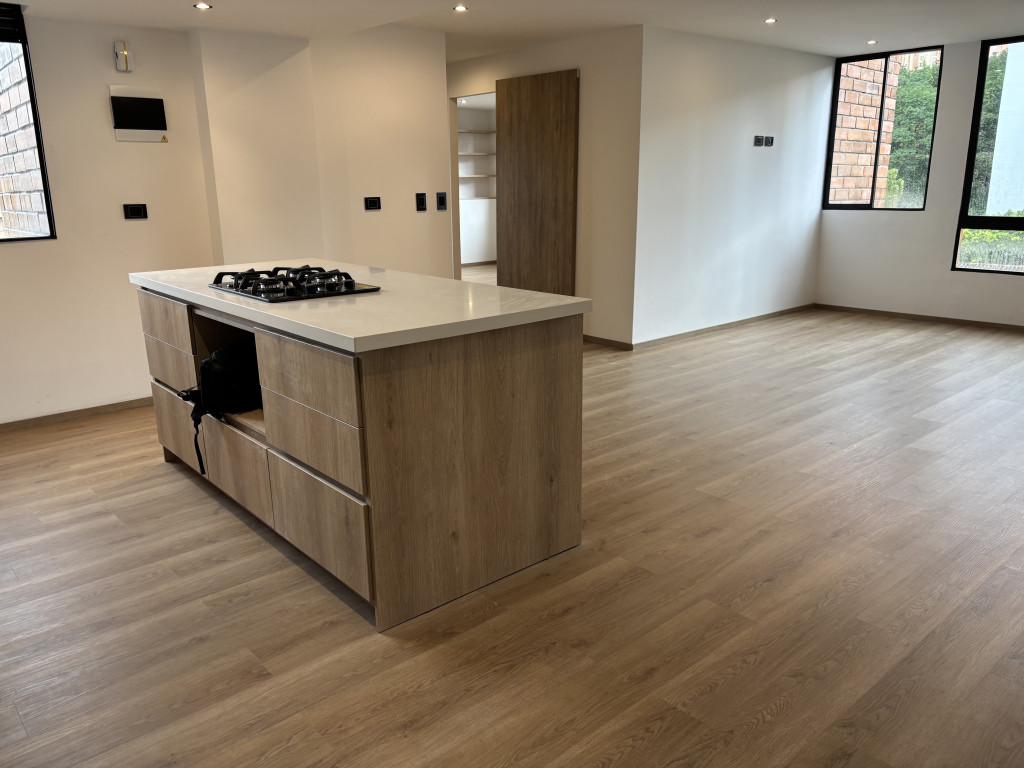 Apartamento en Venta en El Tesoro, Medellín — foto 1