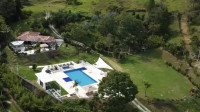 Casalote en arriendo en Seleccionar barrio, Copacabana