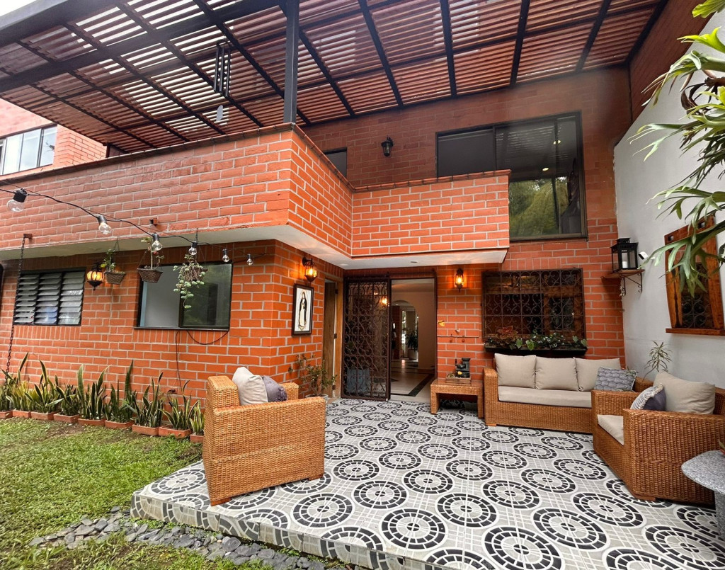 Casa en Venta en SAN LUCAS, Medellín — foto 1