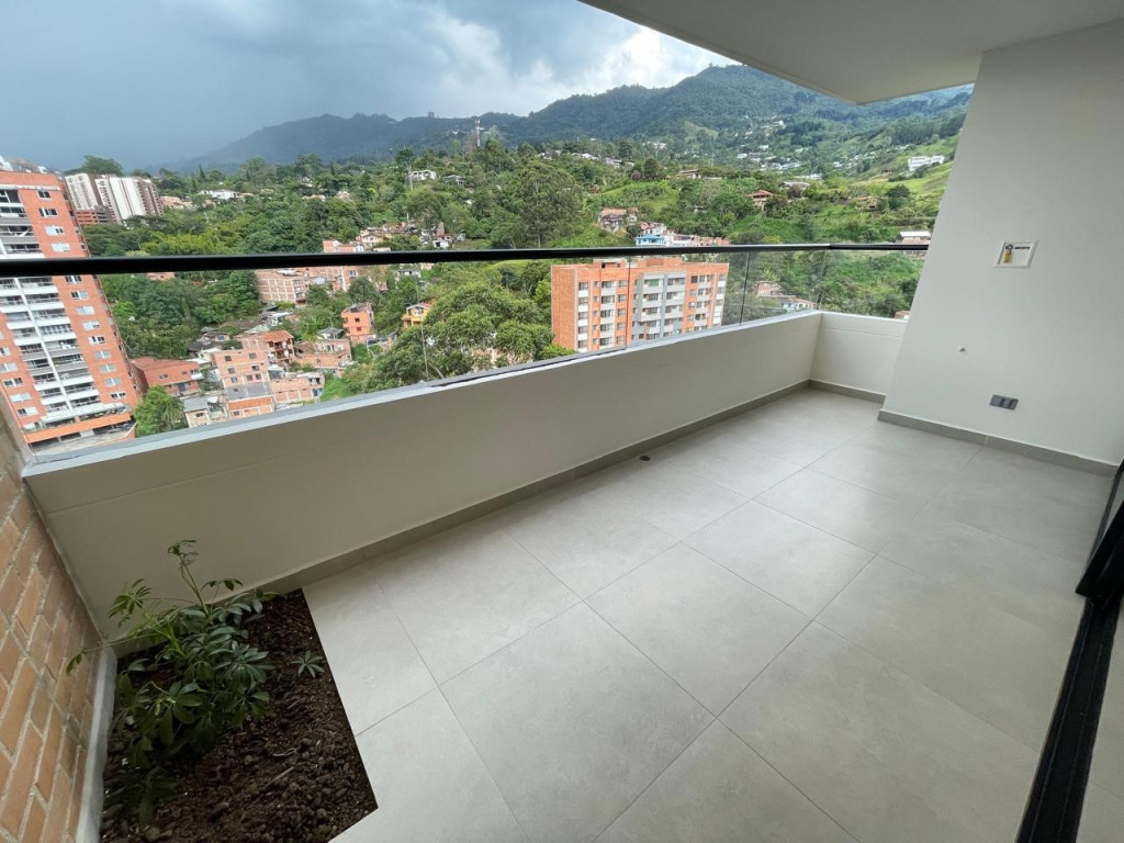 Apartamento en Venta en Camino Verde, Envigado — foto 1