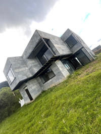 Casa Campestre en venta en Loma Del Escobero, Envigado
