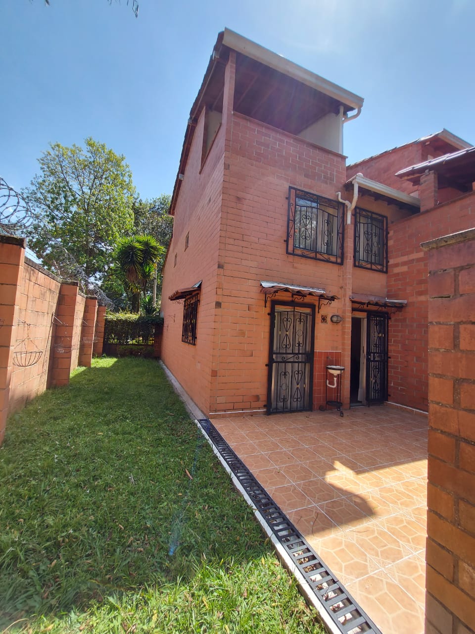 Casa en Venta en SURAMERICA, Itagüí — foto 1