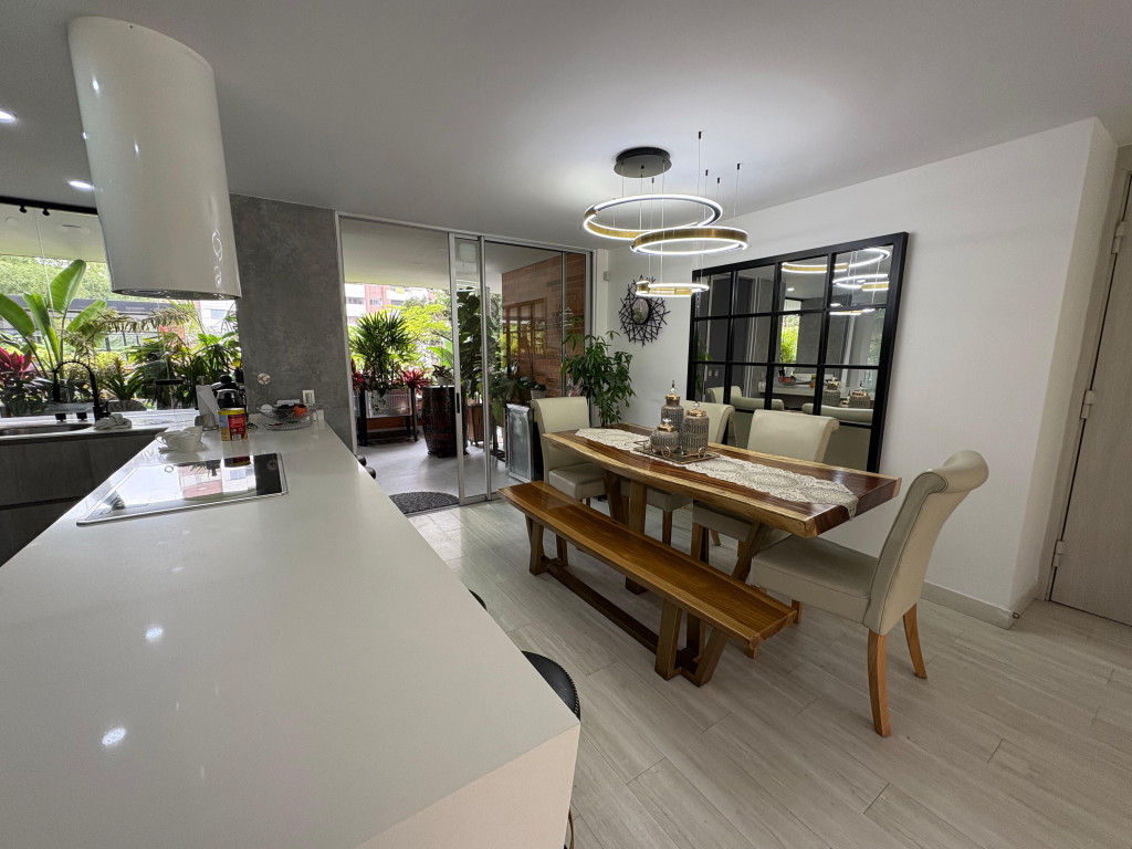 Apartamento en Venta en Castropol, Medellín — foto 1