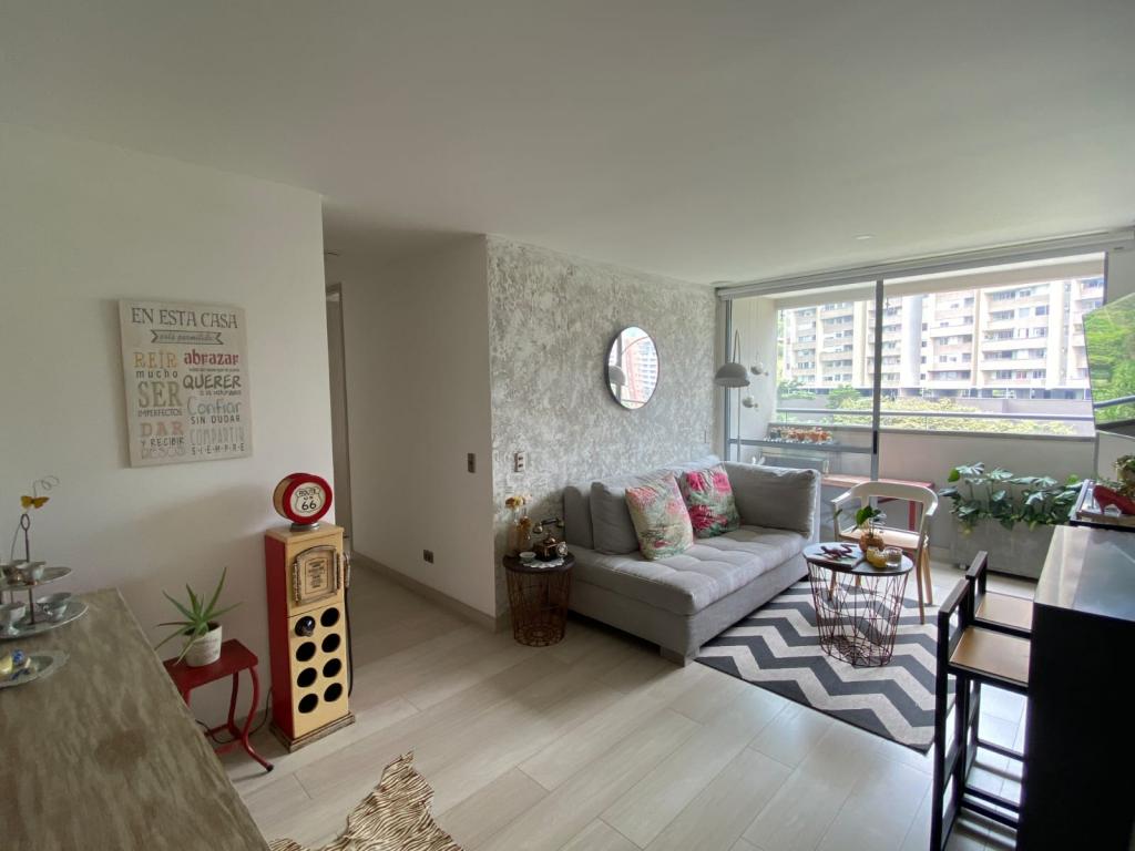 Apartamento en Arriendo en camino verde, Envigado — foto 1