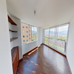 Apartamento en Venta en Loma de los Bernal, Medellín — miniatura 2