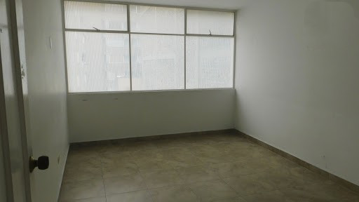 Edificio En Arriendo - Marly, Bogotá