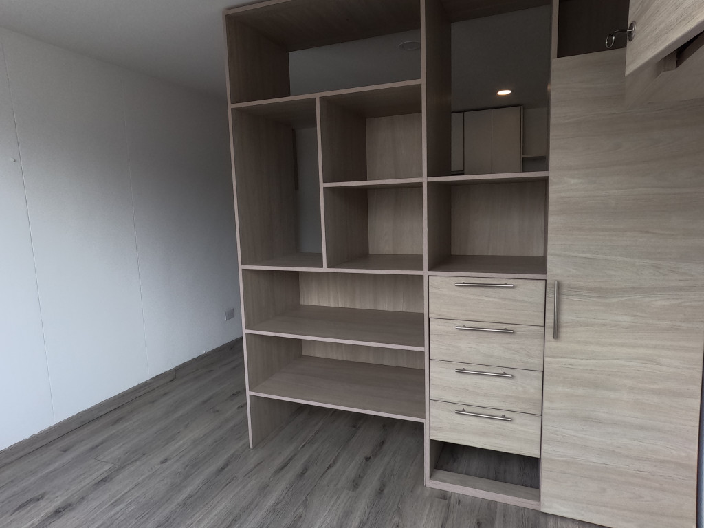 Apartaestudio En Arriendo - Gran América, Bogotá