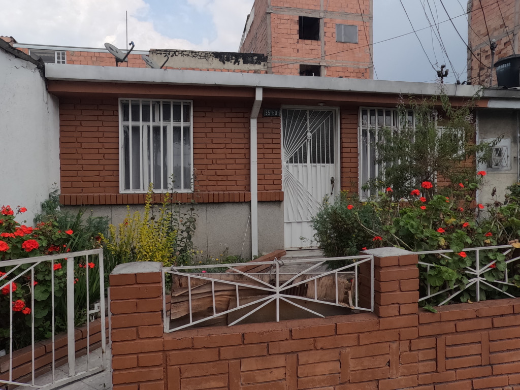 Casa En Arriendo - Ciudad Kennedy Central, Bogotá