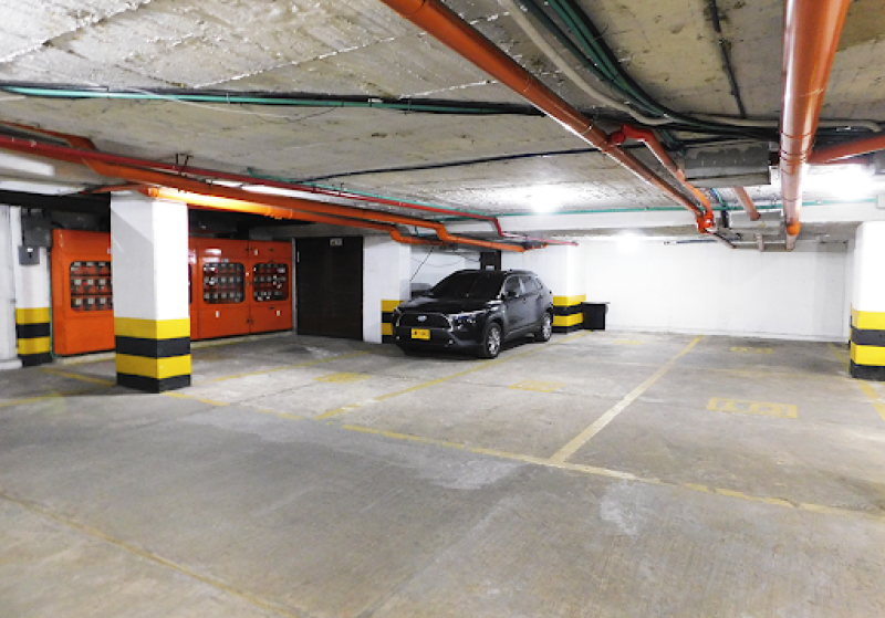 Oficina En Venta - Unicentro, Bogotá