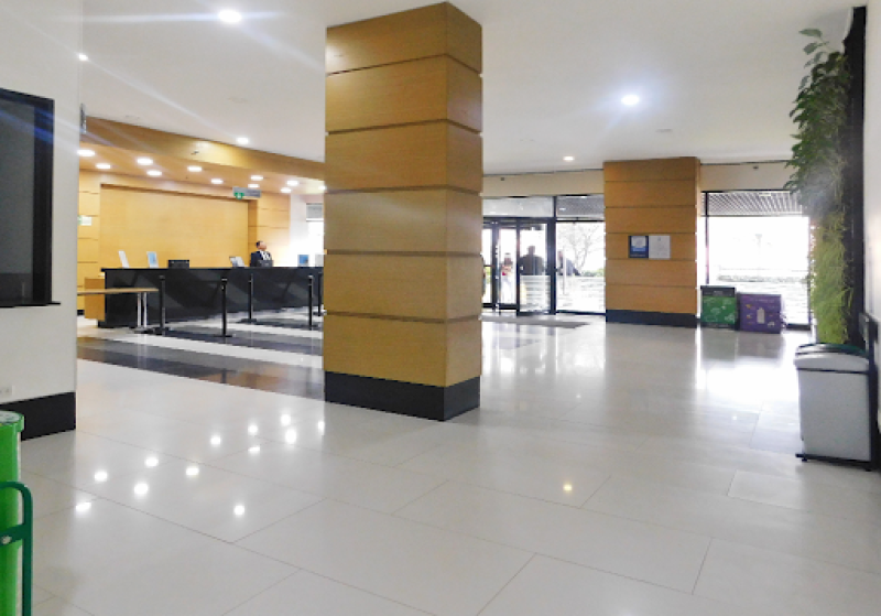 Oficina En Arriendo - Los Monjes, Bogotá