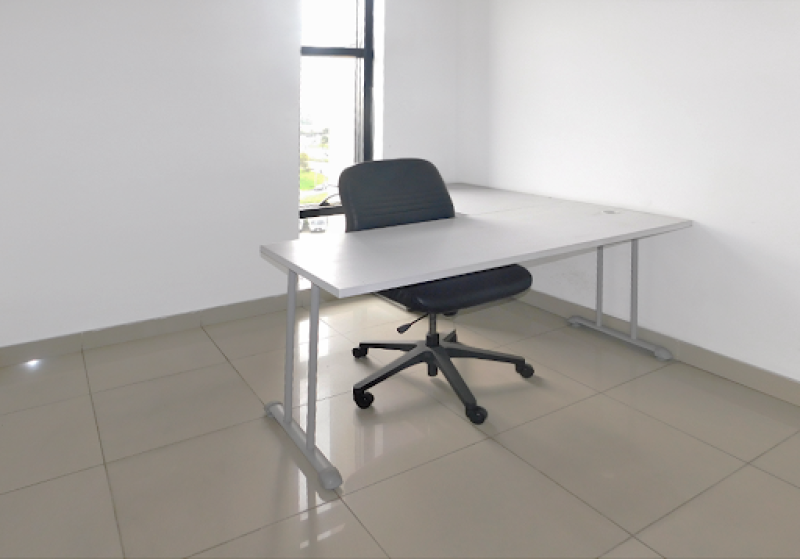 Oficina En Arriendo - Los Monjes, Bogotá