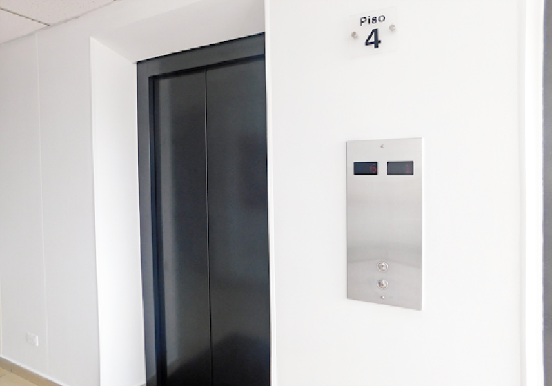 Oficina En Venta - La Castellana, Bogotá