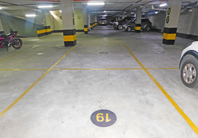 Oficina En Venta - La Castellana, Bogotá