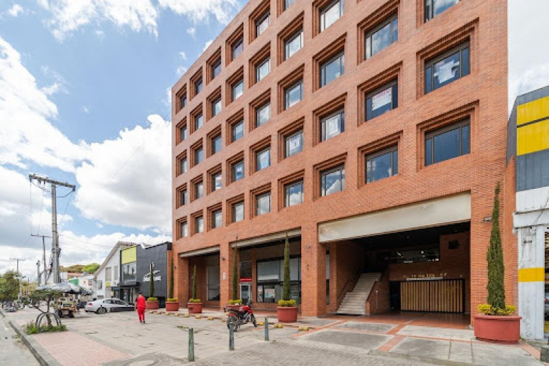 Oficina En Arriendo - San Patricio, Bogotá