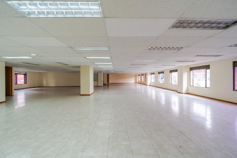 Oficina En Arriendo - San Patricio, Bogotá