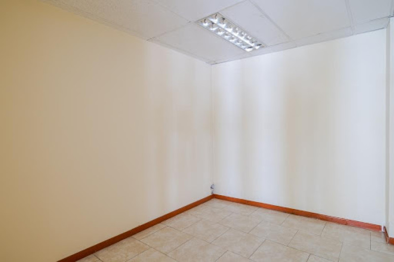 Oficina En Arriendo - San Patricio, Bogotá