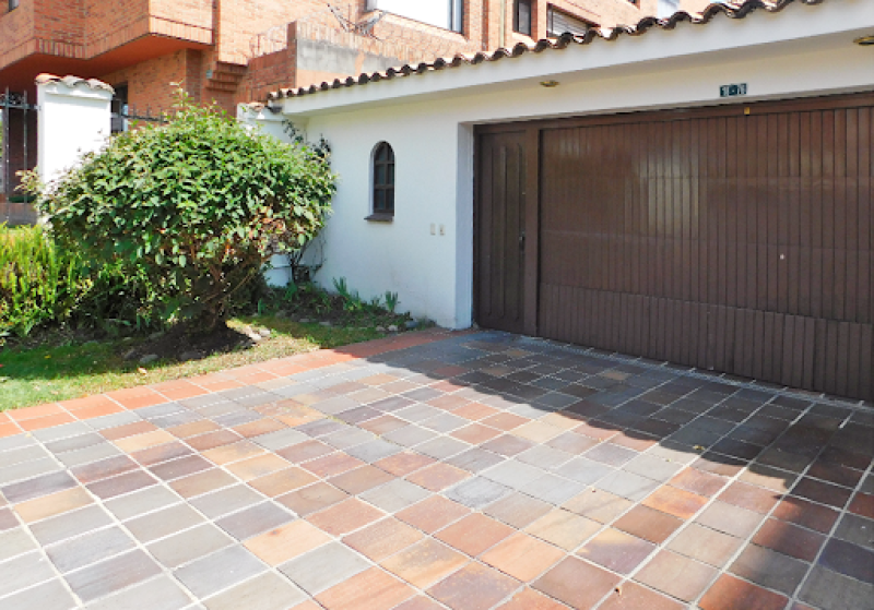 Casa En Venta - Santa Barbara, Bogotá