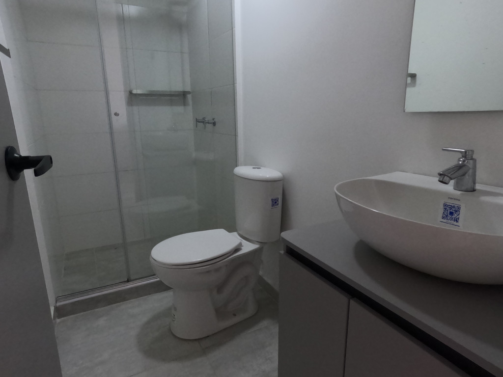 Apartamento En Arriendo - Ciudad La Salle, Bogotá