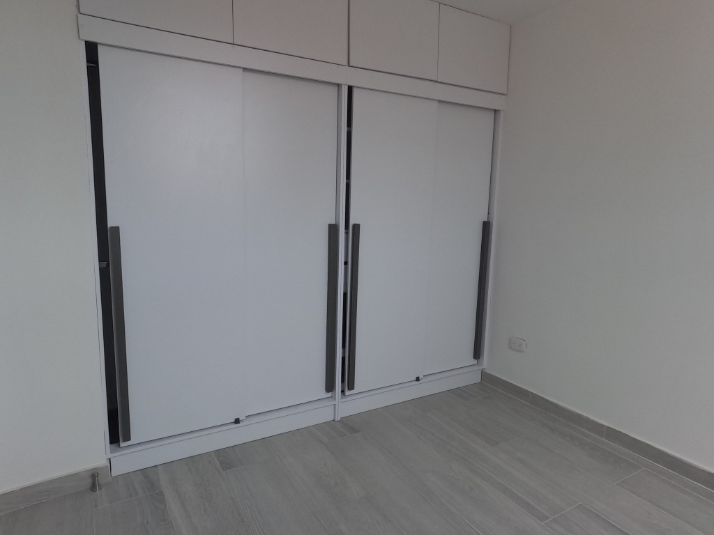 Apartamento En Arriendo - Ciudad La Salle, Bogotá