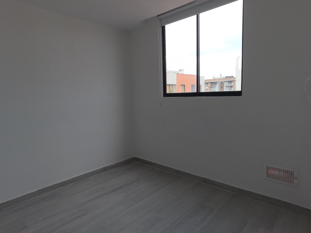 Apartamento En Arriendo - Ciudad La Salle, Bogotá