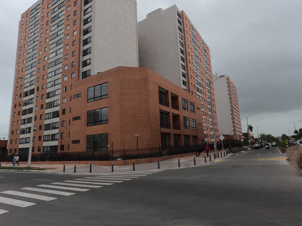 Apartamento En Arriendo - Ciudad La Salle, Bogotá