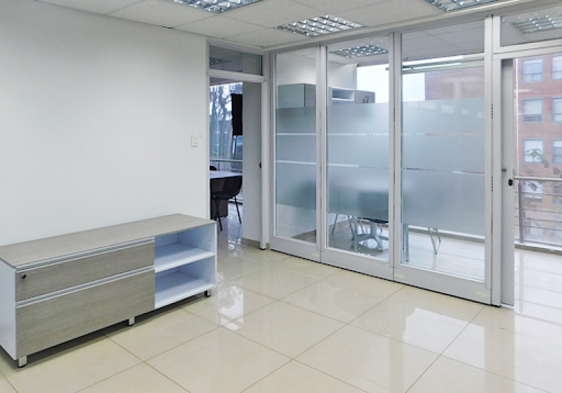 Oficina En Arriendo - La Castellana, Bogotá