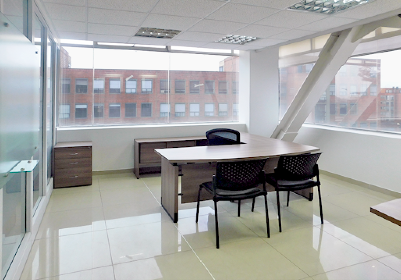 Oficina En Arriendo - La Castellana, Bogotá