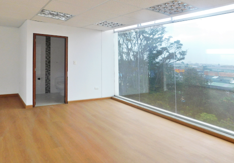 Oficina En Arriendo - La Castellana, Bogotá