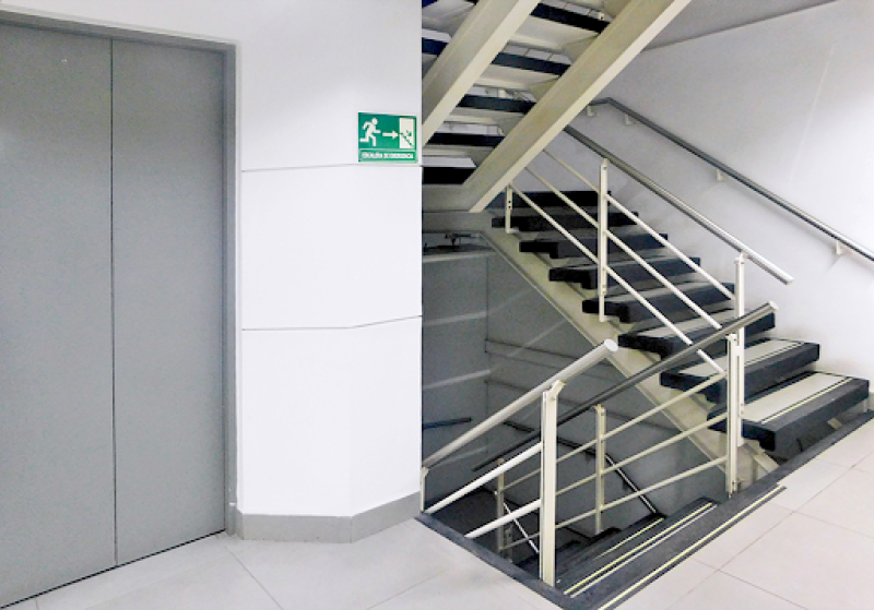 Oficina En Arriendo - La Castellana, Bogotá