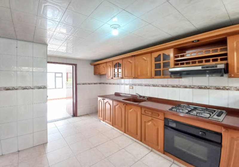 Casa En Venta - Normandía, Bogotá