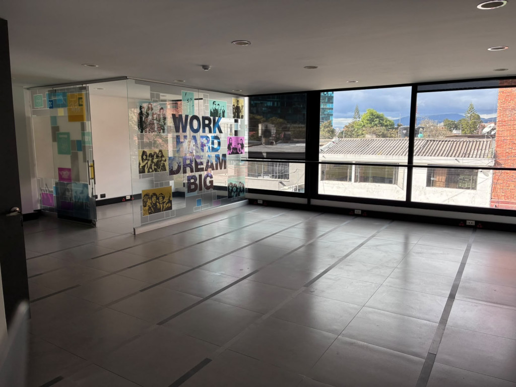 Edificio en arriendo en Santa Ana Occidental, Bogotá, 921 m² · foto 19 de 24