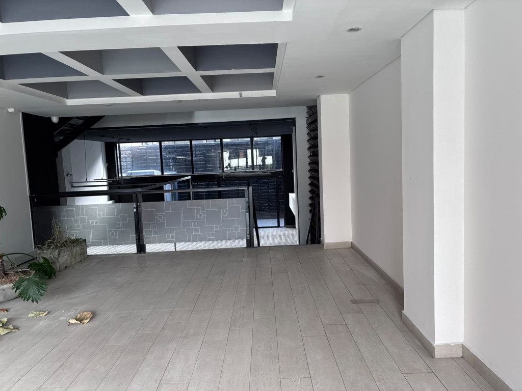 Edificio en arriendo en Santa Ana Occidental, Bogotá, 921 m² · foto 6 de 24