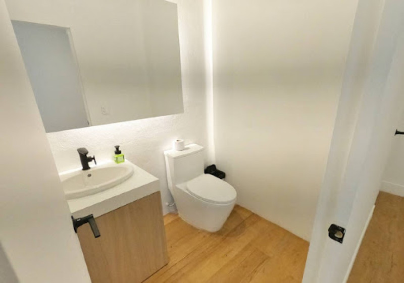 Comercial (Casa Para Comercio) En Arriendo - Santa Ana Occidental, Bogotá