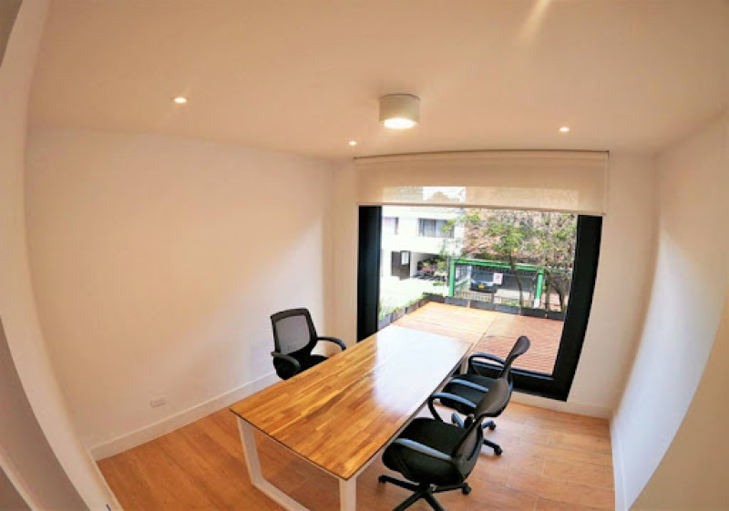 Comercial (Casa Para Comercio) En Arriendo - Santa Ana Occidental, Bogotá