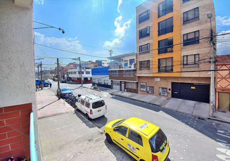 Casa En Venta - Simón Bolívar, Bogotá