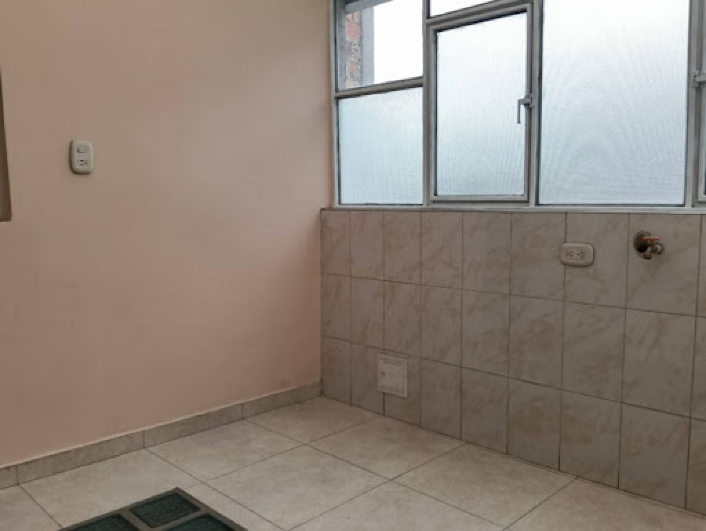 Apartamento En Arriendo - Cervantes, Bogotá