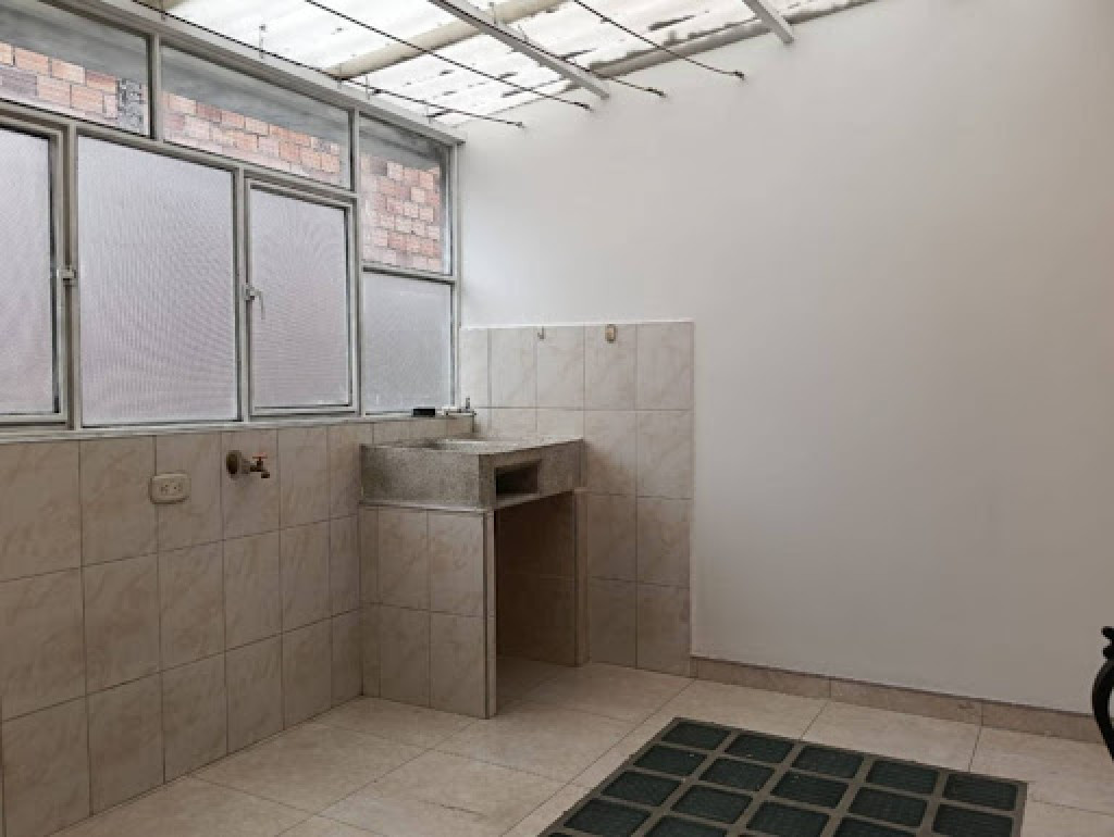 Apartamento En Arriendo - Cervantes, Bogotá