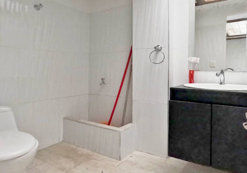 Local En Arriendo - Santa Barbara Oriental, Bogotá