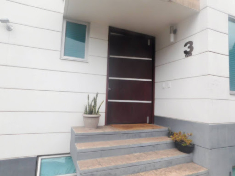 Casa - Apartamento(S) En Arriendo - Sotileza, Bogotá