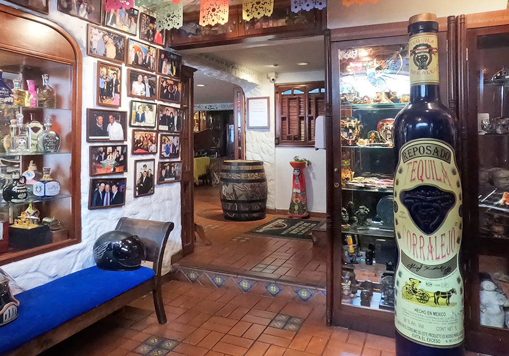 Comercial (Casa Para Comercio) En Arriendo - El Refugio, Bogotá