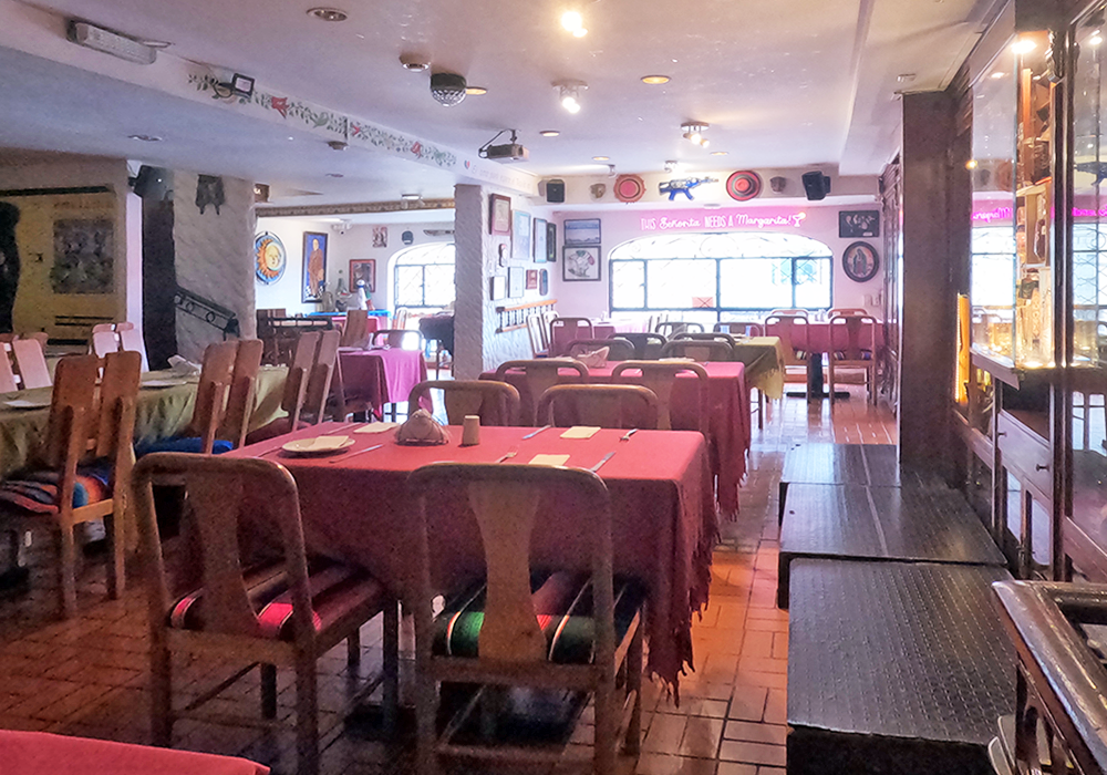 Comercial (Casa Para Comercio) En Arriendo - El Refugio, Bogotá