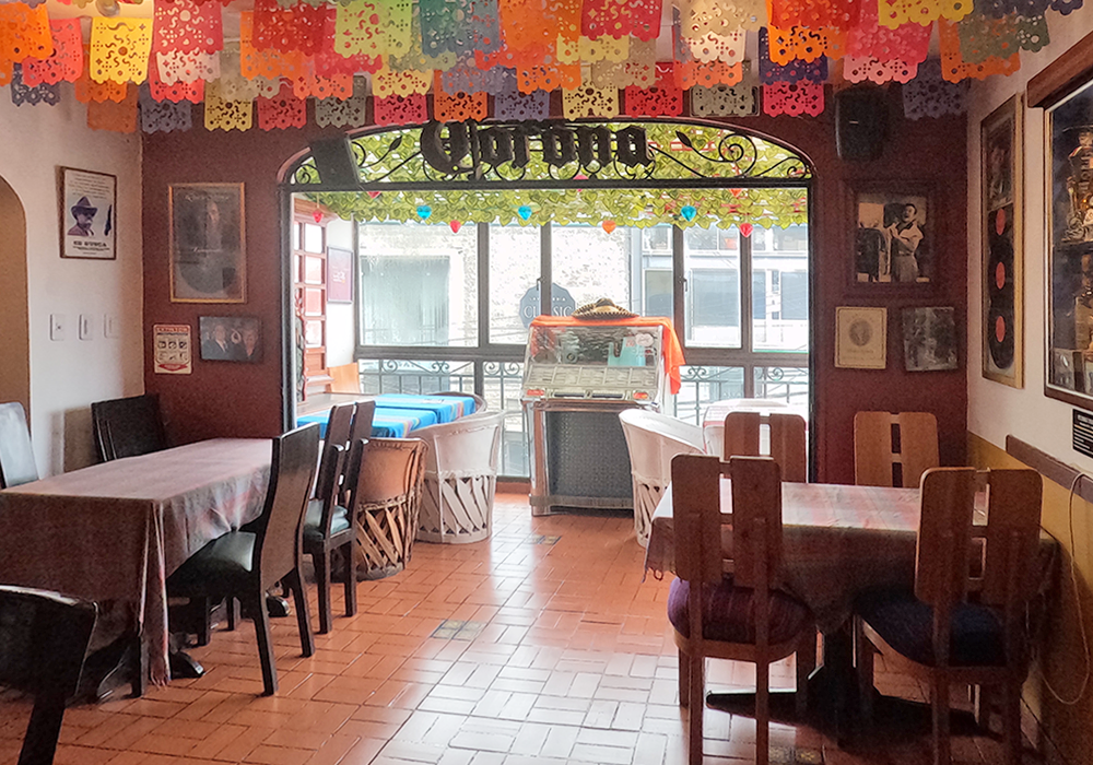 Comercial (Casa Para Comercio) En Arriendo - El Refugio, Bogotá